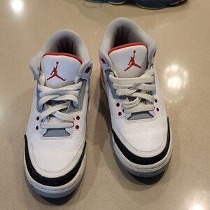 Air Jordan Red White  3 Retro GS 2013 398614-120 Youth Size 6Y
